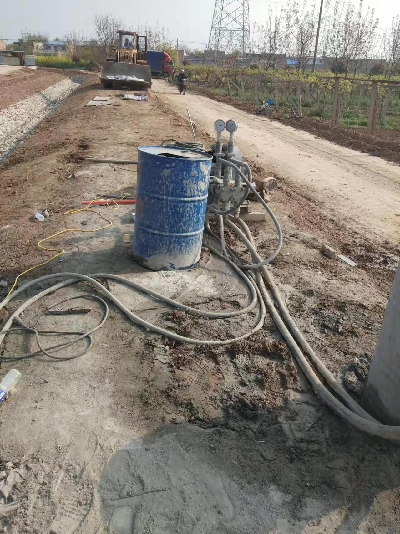 三更罗镇顶管注浆